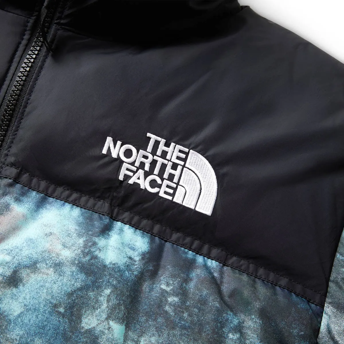 Vintage 1996 Retro Nuptse Jacket - Classic Style with Modern Comfort