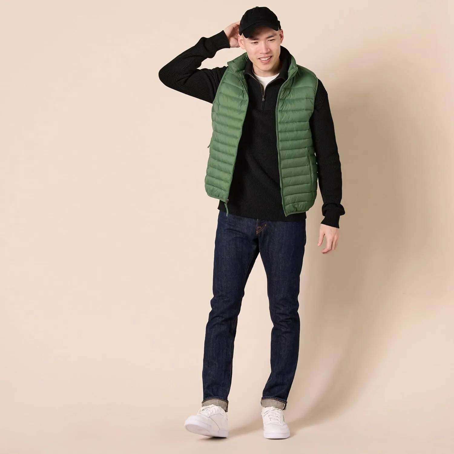 Amazon Essentials Men's Quarter-Zip Rib-Knit Relaxed-Fit Sweater