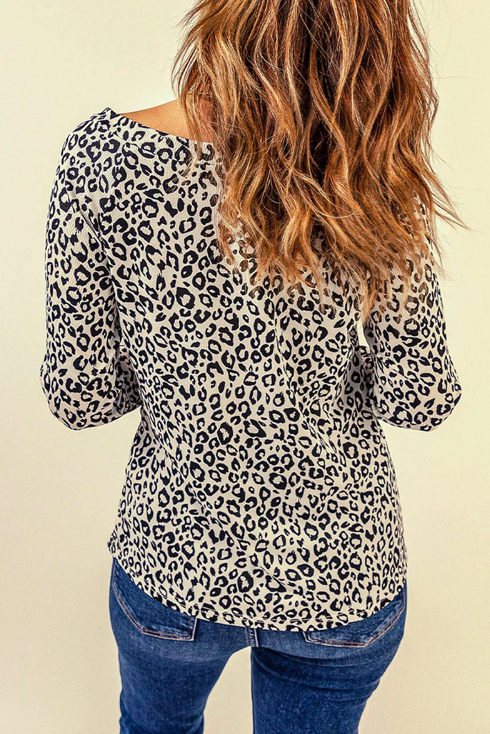 *App Exclusive* Leopard Print V-Neck Long Sleeve Top